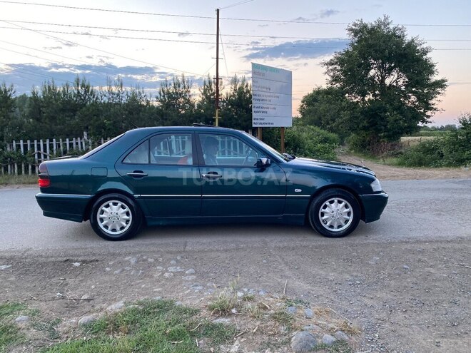 Mercedes C 180-3
