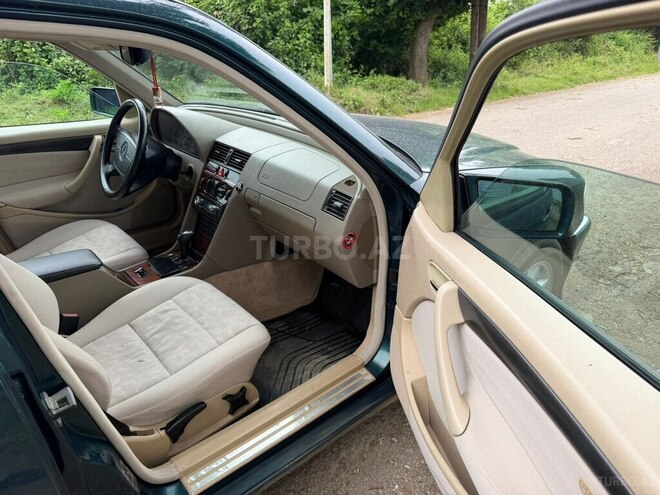 Mercedes C 180-8
