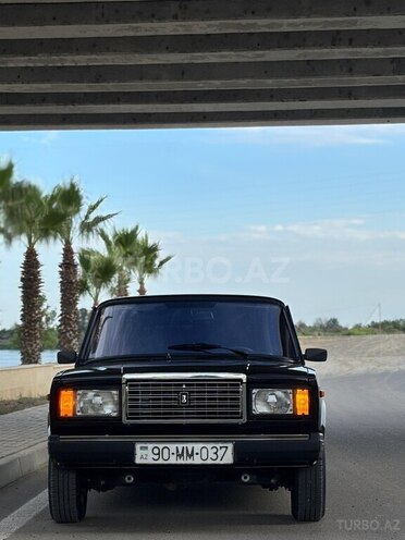LADA (VAZ) 2107-2