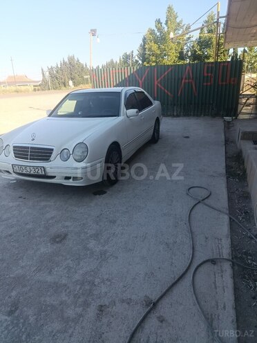 Mercedes E 220-7