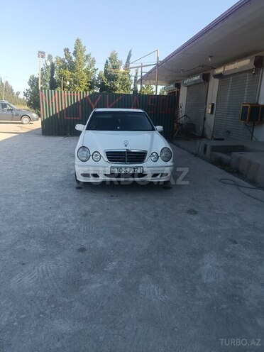 Mercedes E 220-9