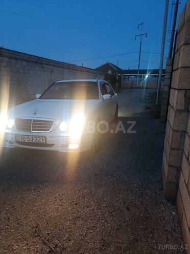 Mercedes E 220-20