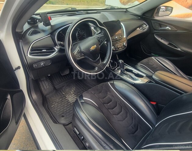Chevrolet Malibu-5