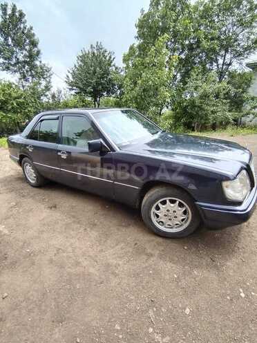 Mercedes 280 E-5