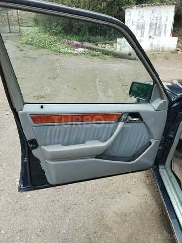 Mercedes 280 E-7