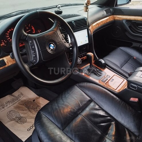BMW 730-12
