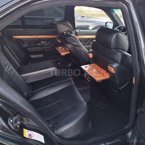 BMW 730-14