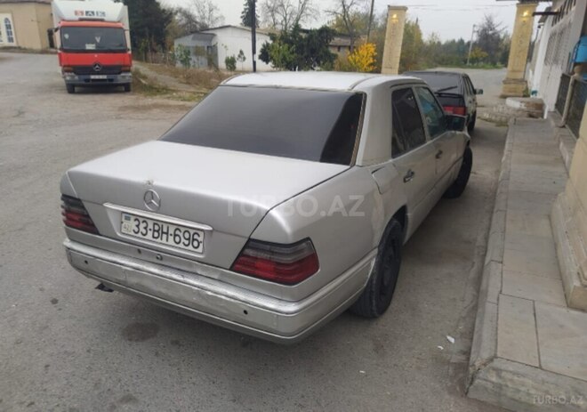 Mercedes 300 D-4
