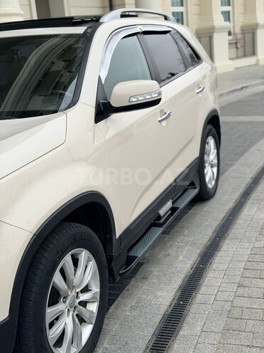 Kia Sorento-8