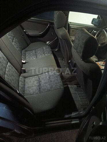 Mercedes C 200-8