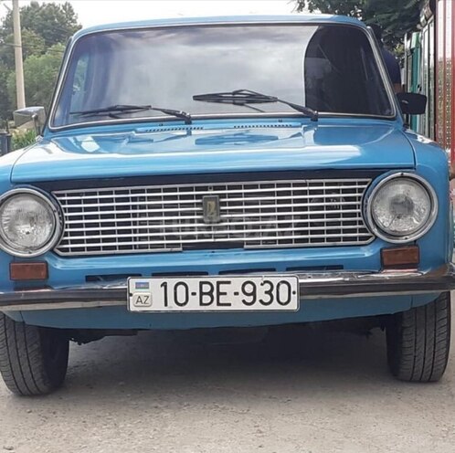 LADA (VAZ) 21011-1