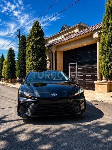 Toyota Camry-1