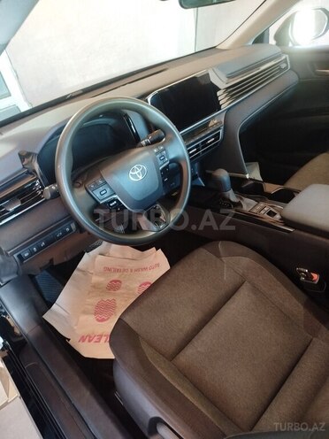 Toyota Camry-8