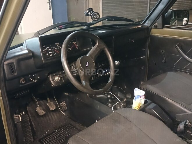 LADA (VAZ) Niva-4