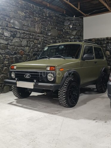 LADA (VAZ) Niva-3