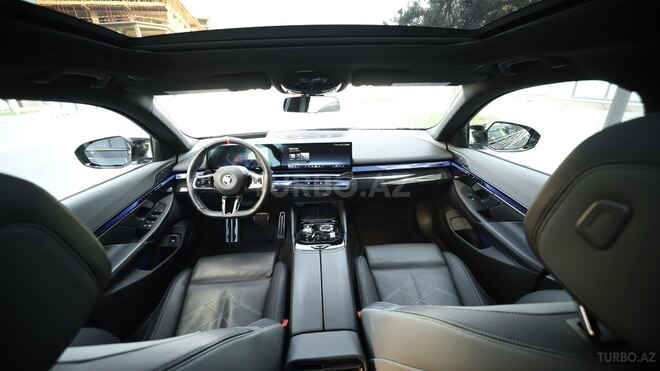 BMW i5-17