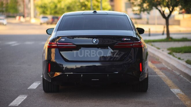 BMW i5-8