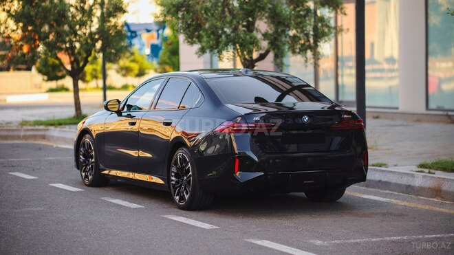 BMW i5-9
