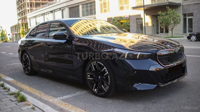 BMW i5-12