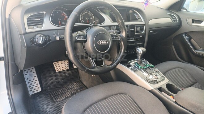 Audi A4-3