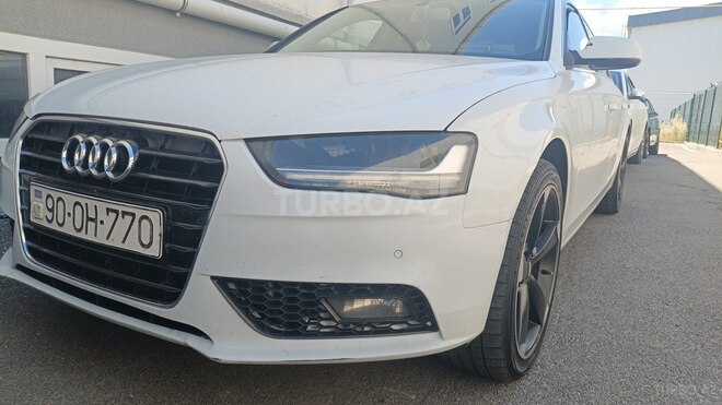 Audi A4-2
