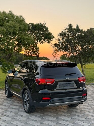 Kia Sorento-8