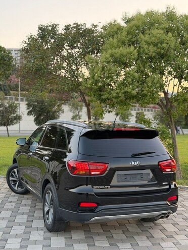 Kia Sorento-10