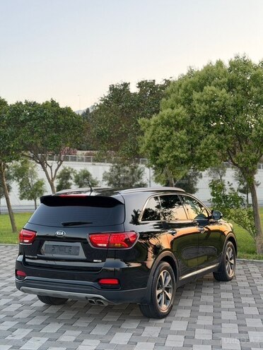 Kia Sorento-9