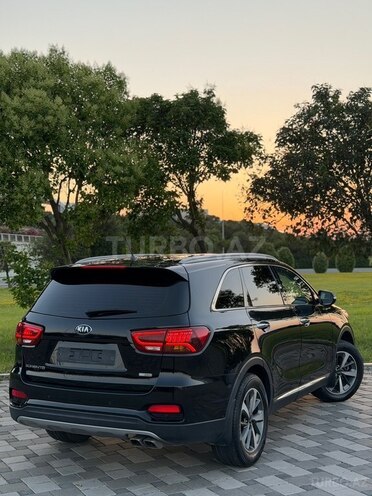 Kia Sorento-11