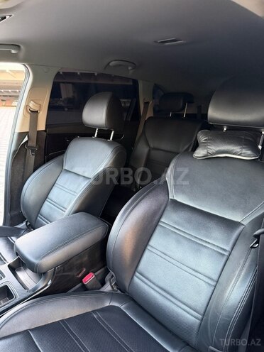 Kia Sorento-14