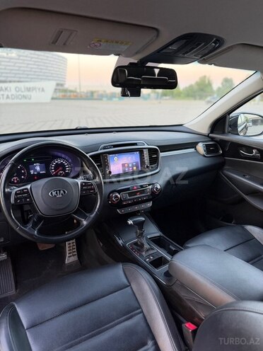 Kia Sorento-15