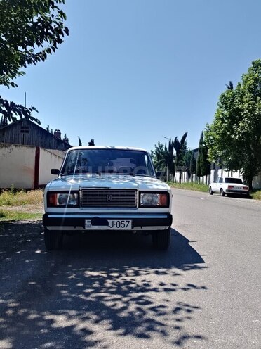 LADA (VAZ) 2107-1