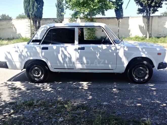 LADA (VAZ) 2107-4