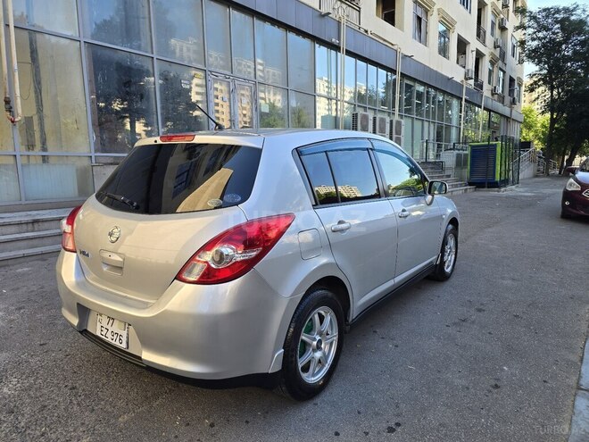 Nissan Tiida-3