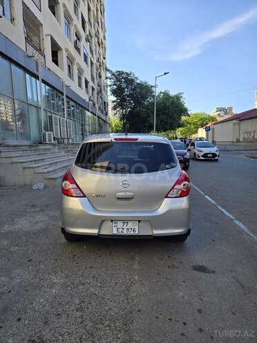 Nissan Tiida-2