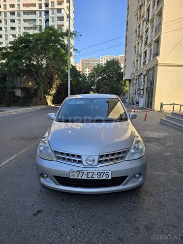 Nissan Tiida-8