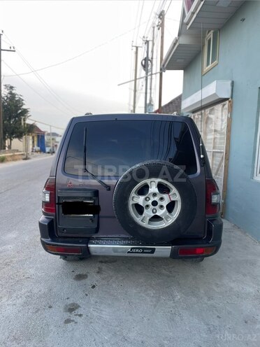 Mitsubishi Pajero-2