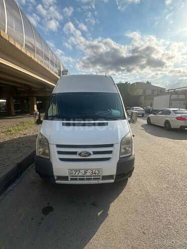 Ford Transit-15