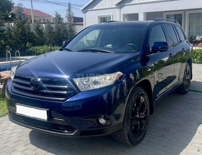 Toyota Highlander-2