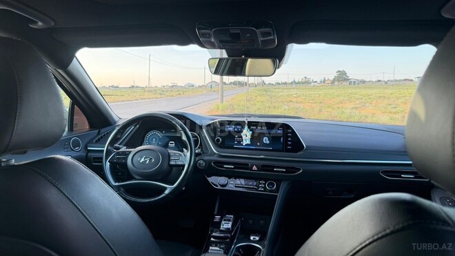 Hyundai Sonata-9