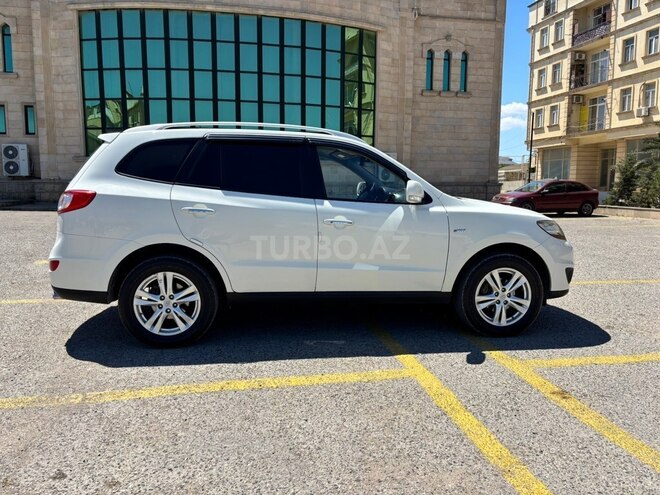 Hyundai Santa Fe-4