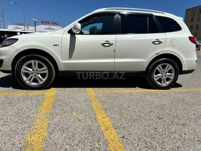 Hyundai Santa Fe-6