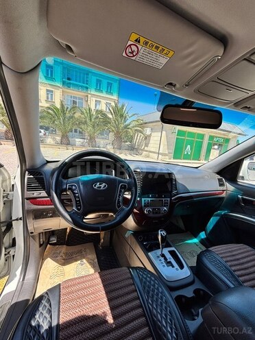 Hyundai Santa Fe-8