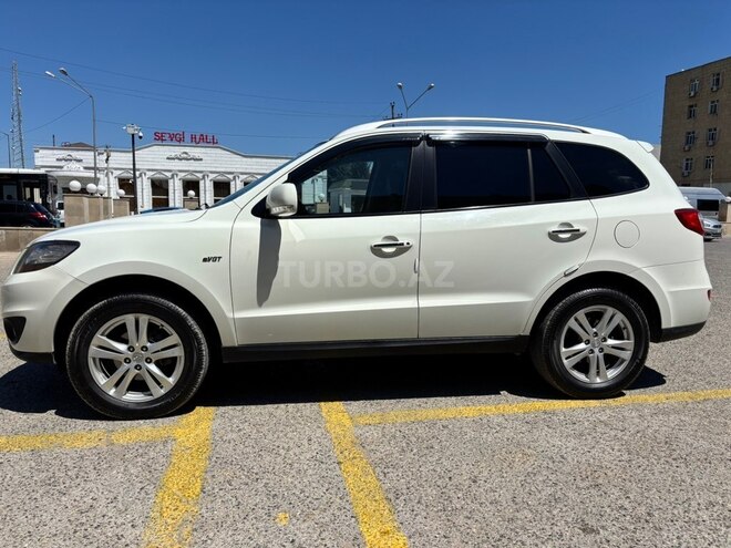 Hyundai Santa Fe-5