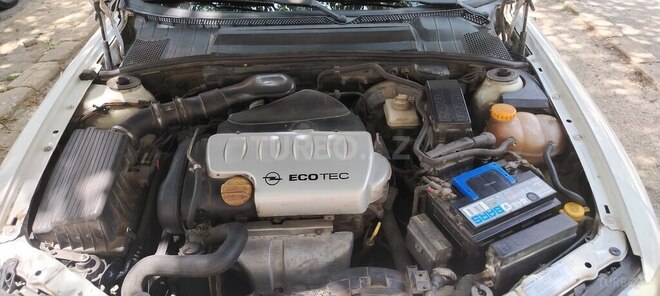Opel Vectra-6