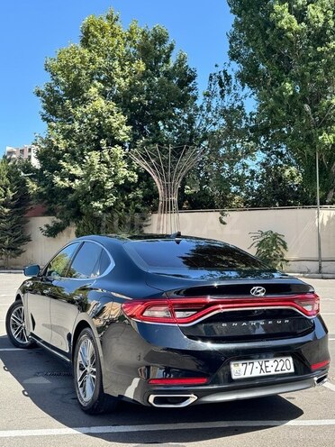 Hyundai Grandeur-3