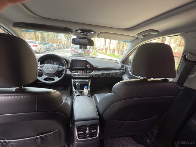 Hyundai Grandeur-14