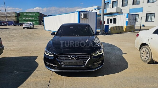 Hyundai Grandeur-1