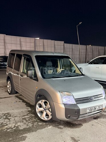 Ford Tourneo Connect-10