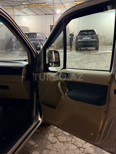 Ford Tourneo Connect-6